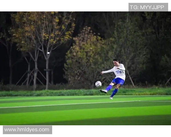 足球明星们热爱实况游戏的背后故事与精彩瞬间揭秘